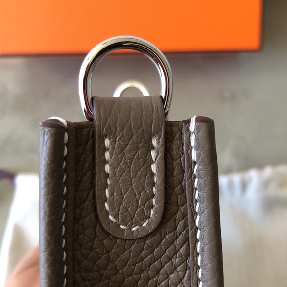 ❤️ SOLD DIRECT! New Hermès Evelyn TPM in Etoupe - Picture 13 of 14